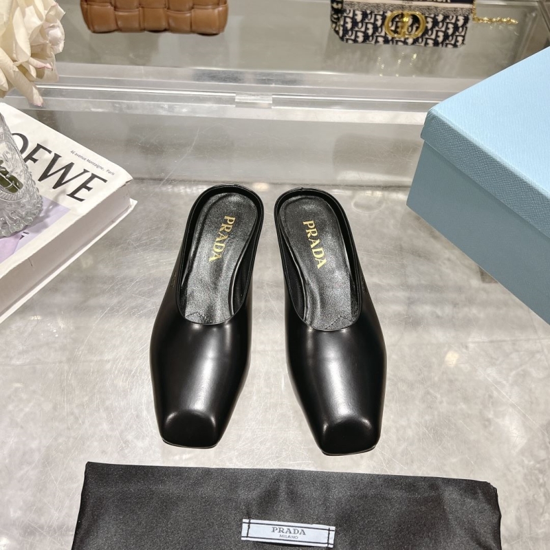 Pra*a sandals